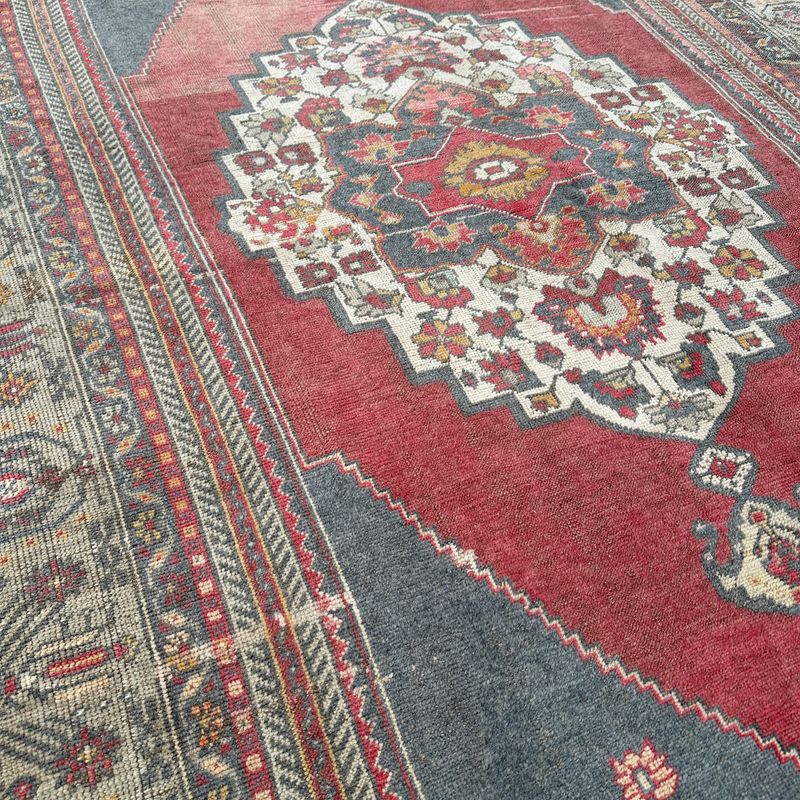 XL Vintage Turkish Accent Area Rug 6.8 x 10.4 ft