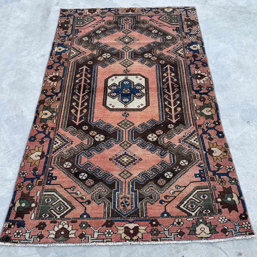 Vintage Persian Accent Area Rug 4.2 x 6.2 ft