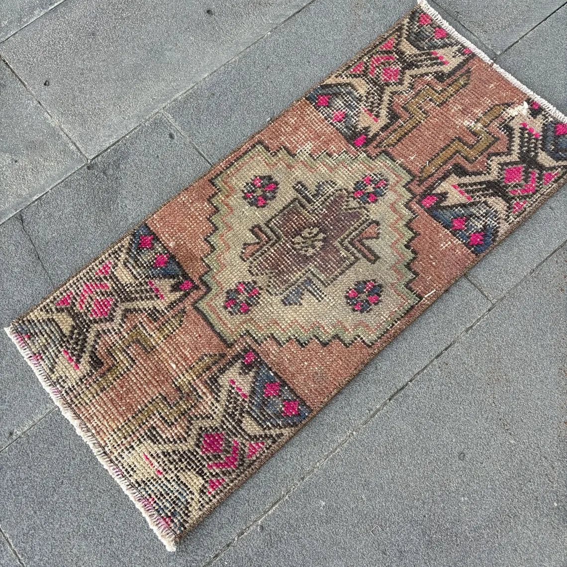 Vintage Turkish Mini Rug 1.3 x 2.9 ft