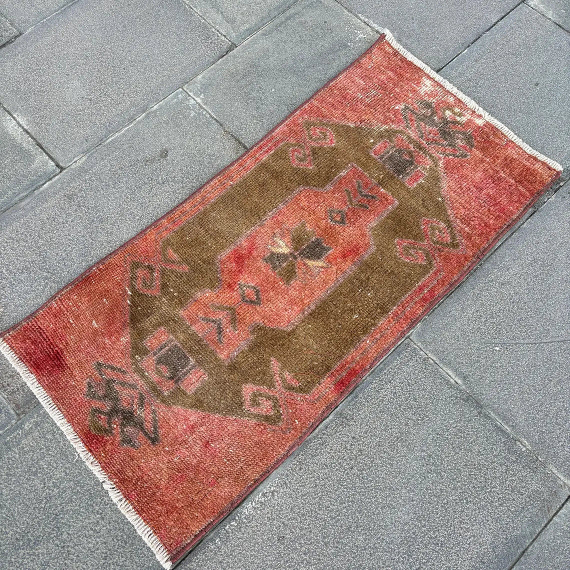 Vintage Turkish Mini Rug 1.3 x 2.8 ft