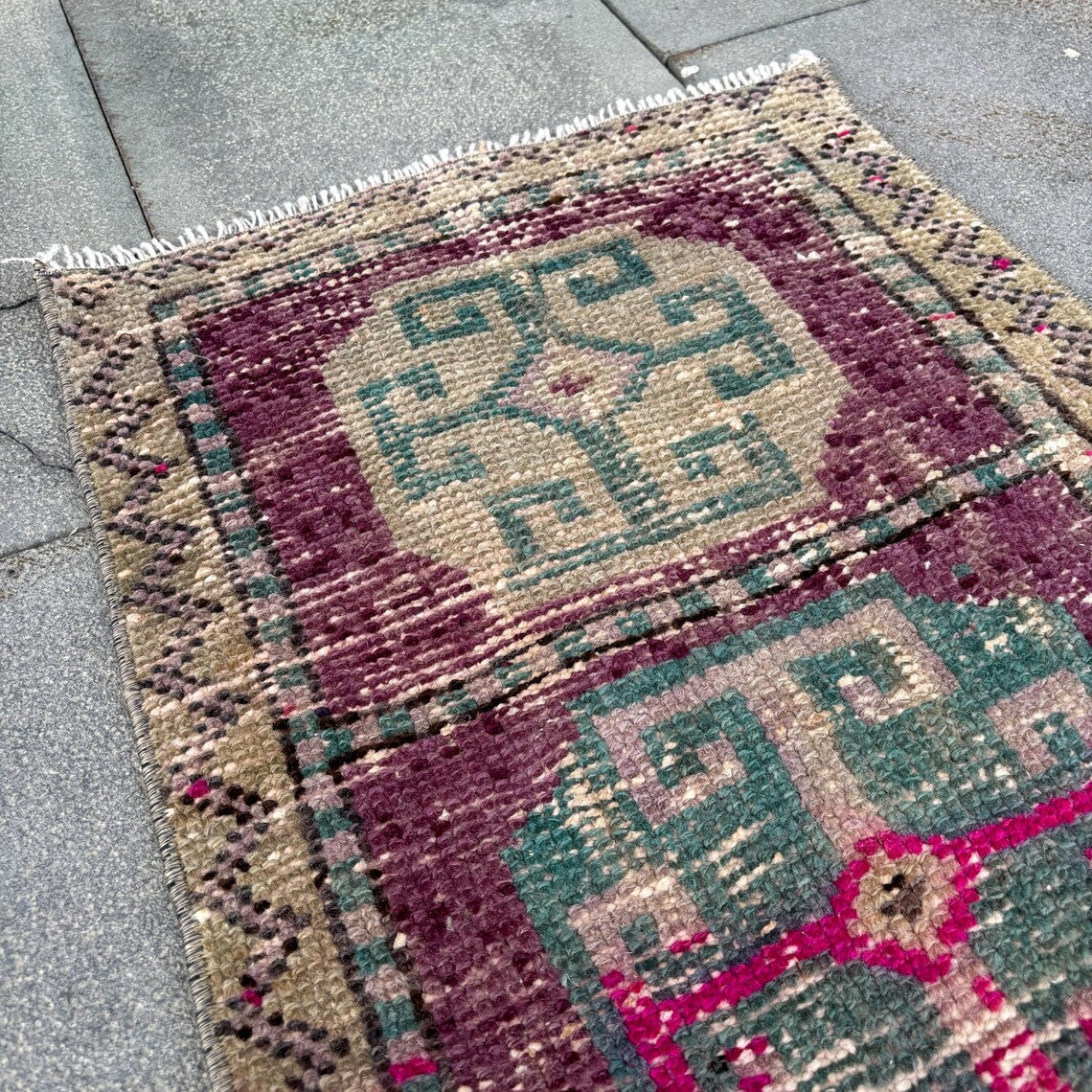 Vintage Turkish Mini Rug 1.5 x 2.8 ft