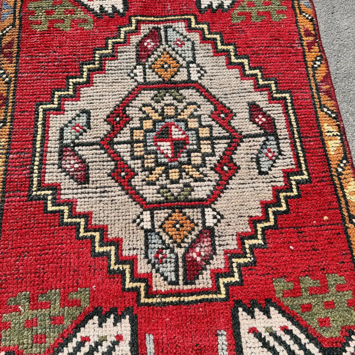 Vintage Turkish Mini Rug 1.6 x 3.1 ft