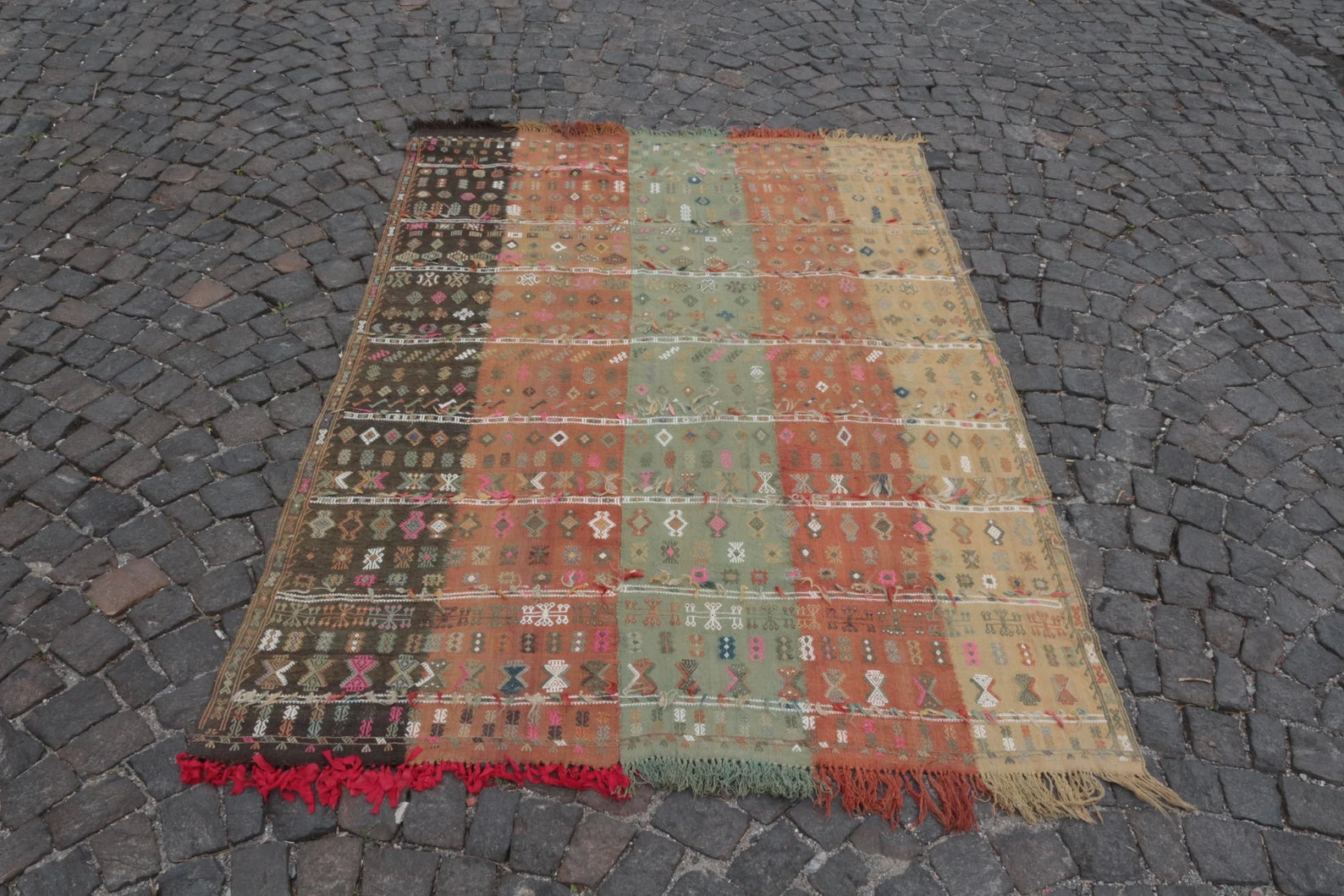 XL Vintage Kilim Accent Area Rug 6.2 x 9.1 ft