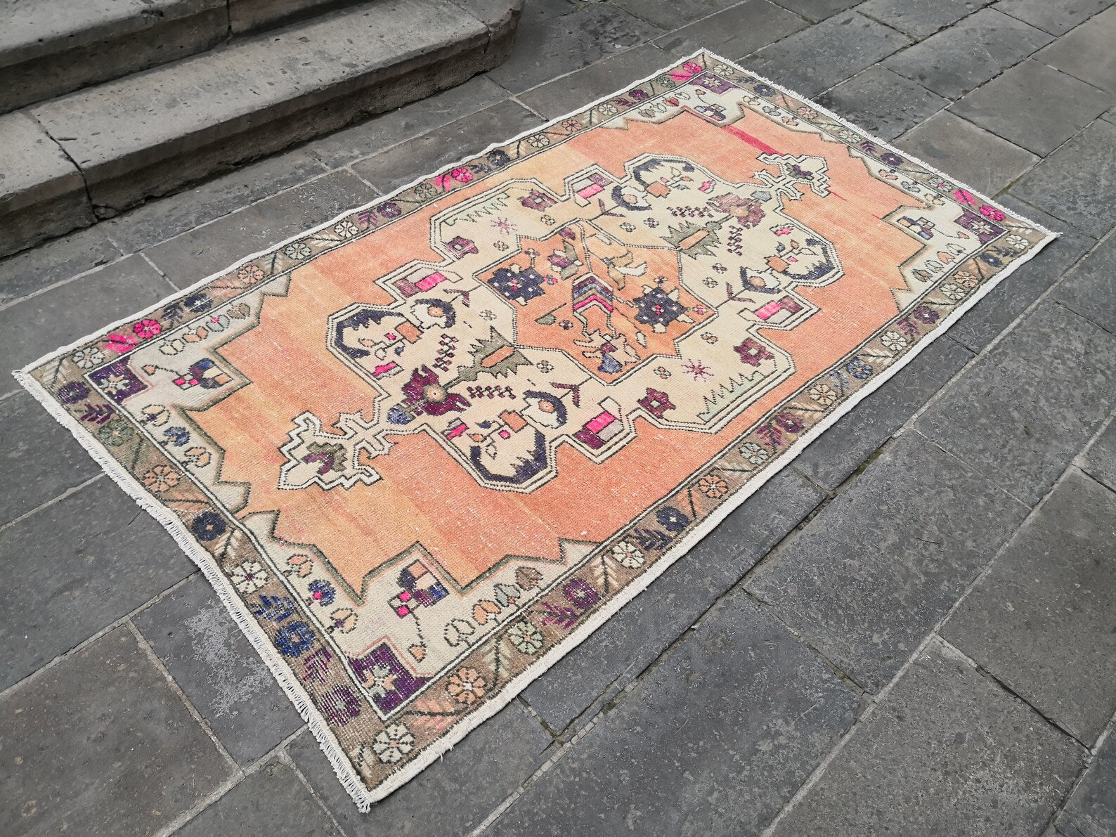 Vintage Turkish Accent Area rug 4.2 x 7.5 ft