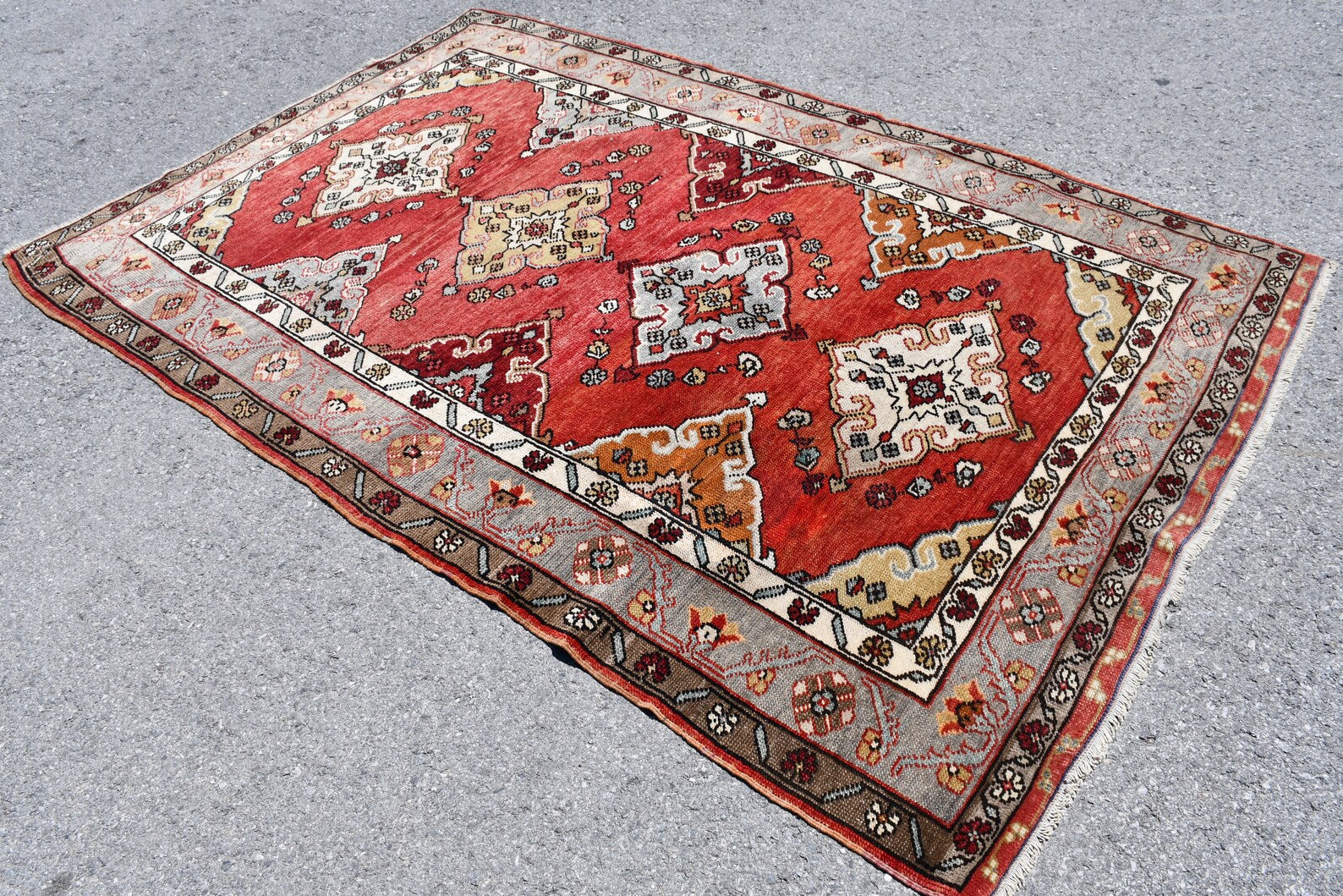 Vintage Turkish Accent Area rug 5.2 x 7.8 ft