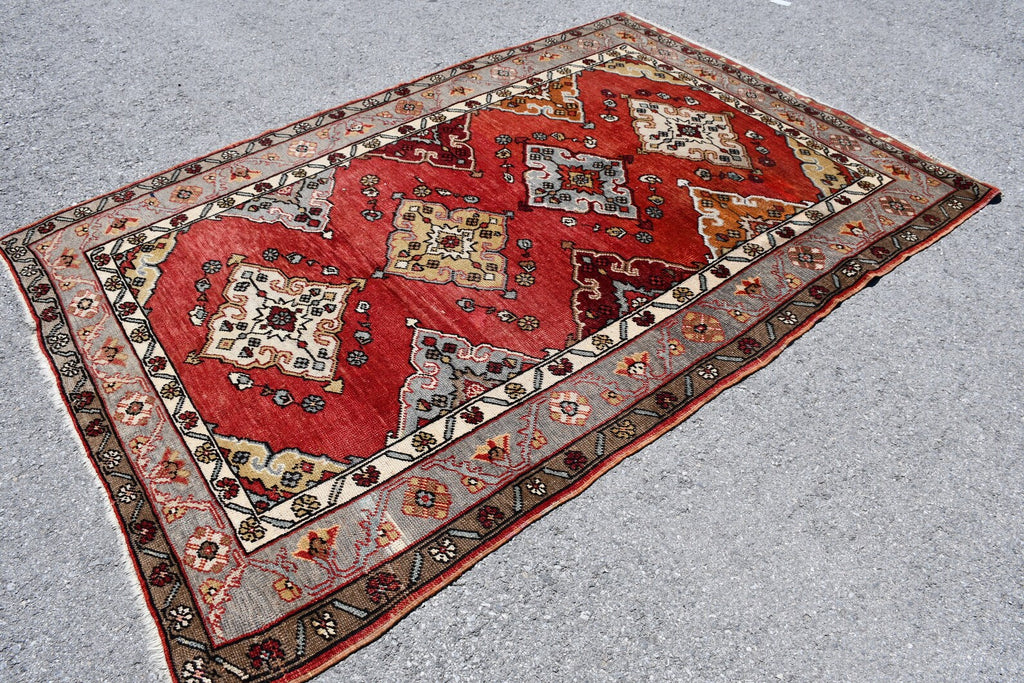 Vintage Turkish Accent Area rug 5.2 x 7.8 ft