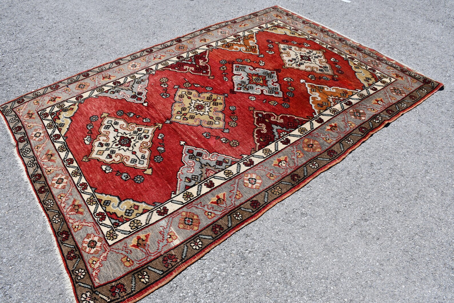 Vintage Turkish Accent Area rug 5.2 x 7.8 ft