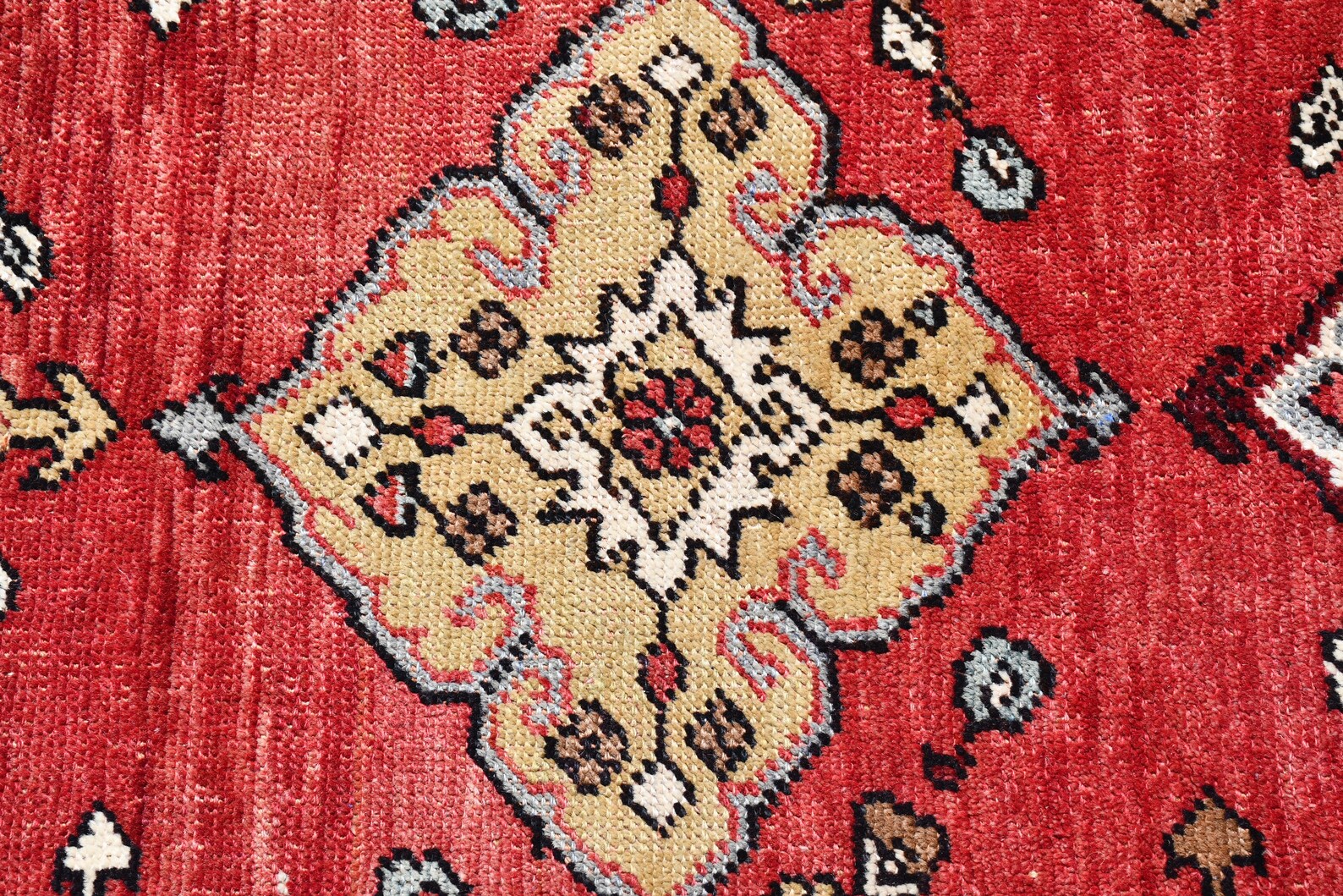 Vintage Turkish Accent Area rug 5.2 x 7.8 ft