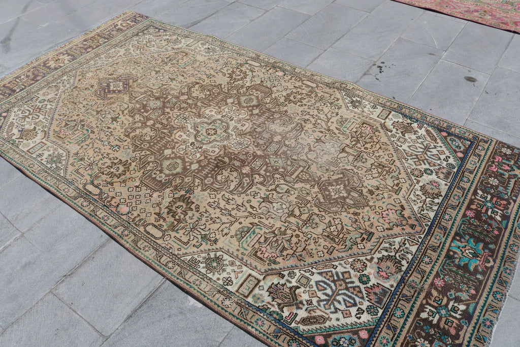 XL Vintage Persian Accent Area Rug 4.7 x 9 ft