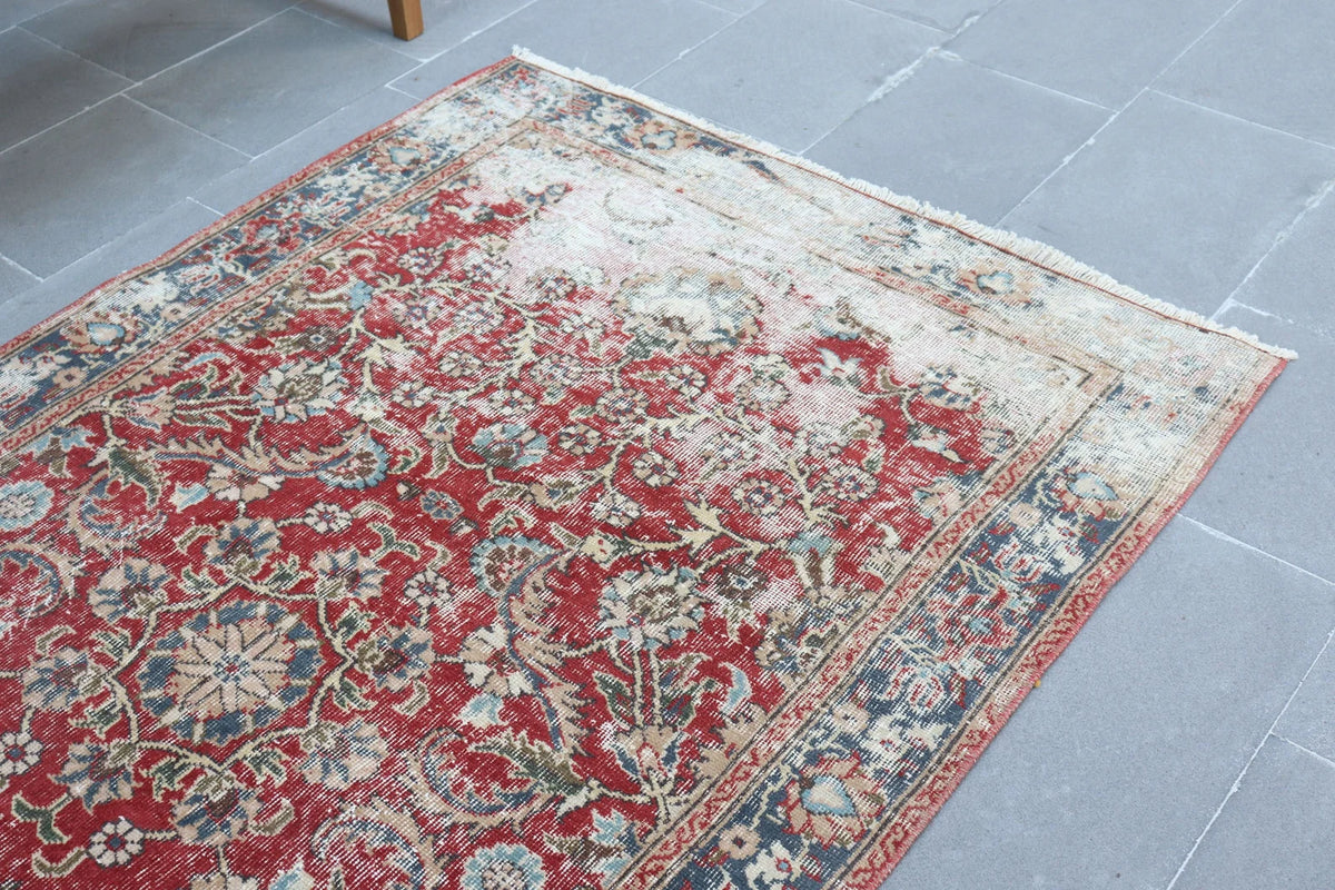 Vintage Persian Accent Area Rug 4.1 x 7 ft