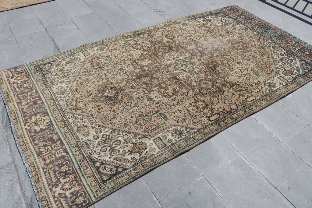 XL Vintage Persian Accent Area Rug 4.7 x 9 ft