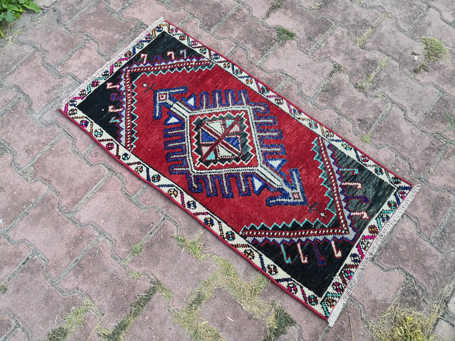 Vintage Turkish Mini Rug 1.5 x 3.1 ft