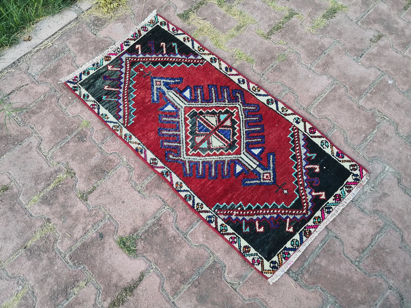 Vintage Turkish Mini Rug 1.5 x 3.1 ft