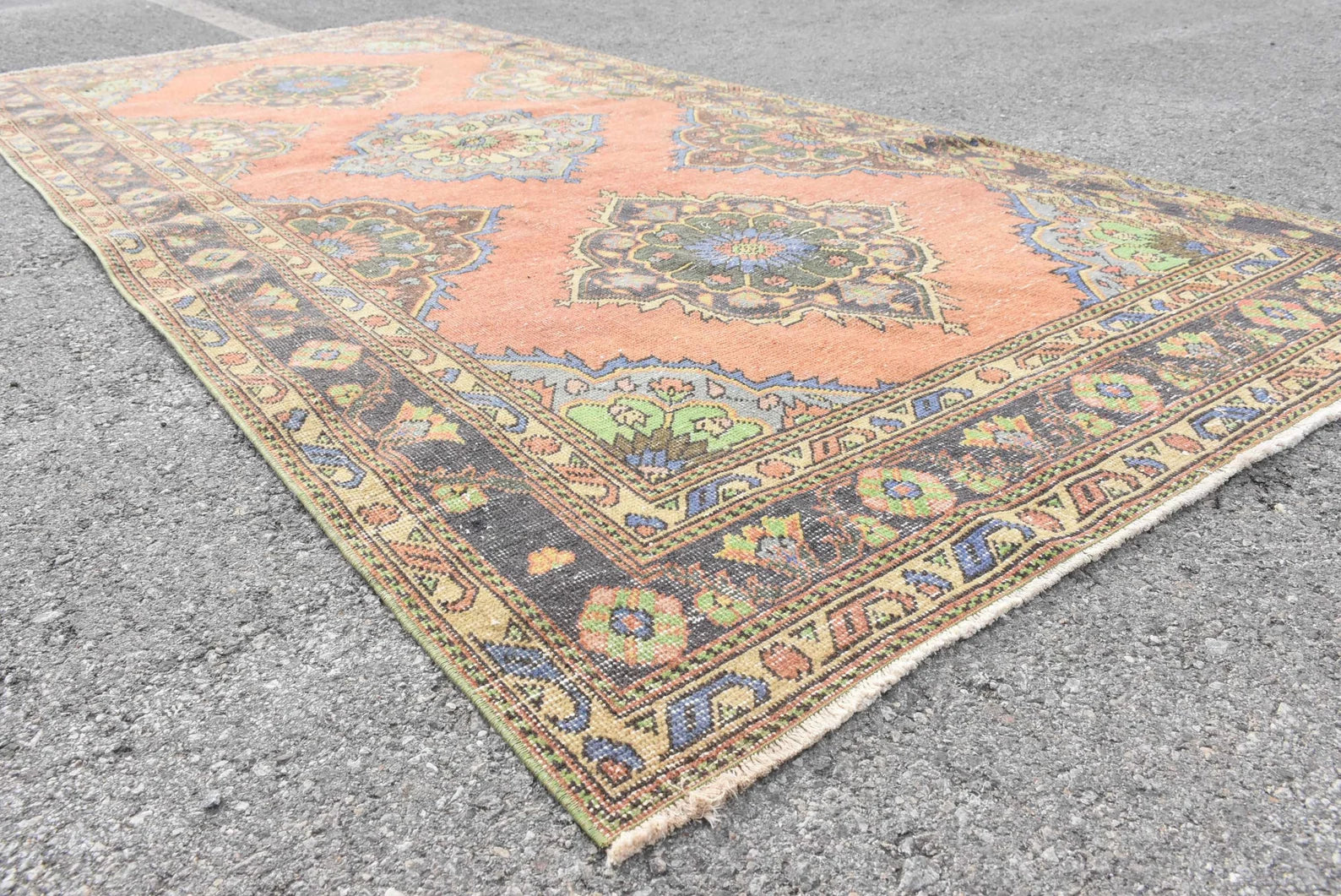 Vintage Turkish Accent Area rug 4.5 x 9.7 ft