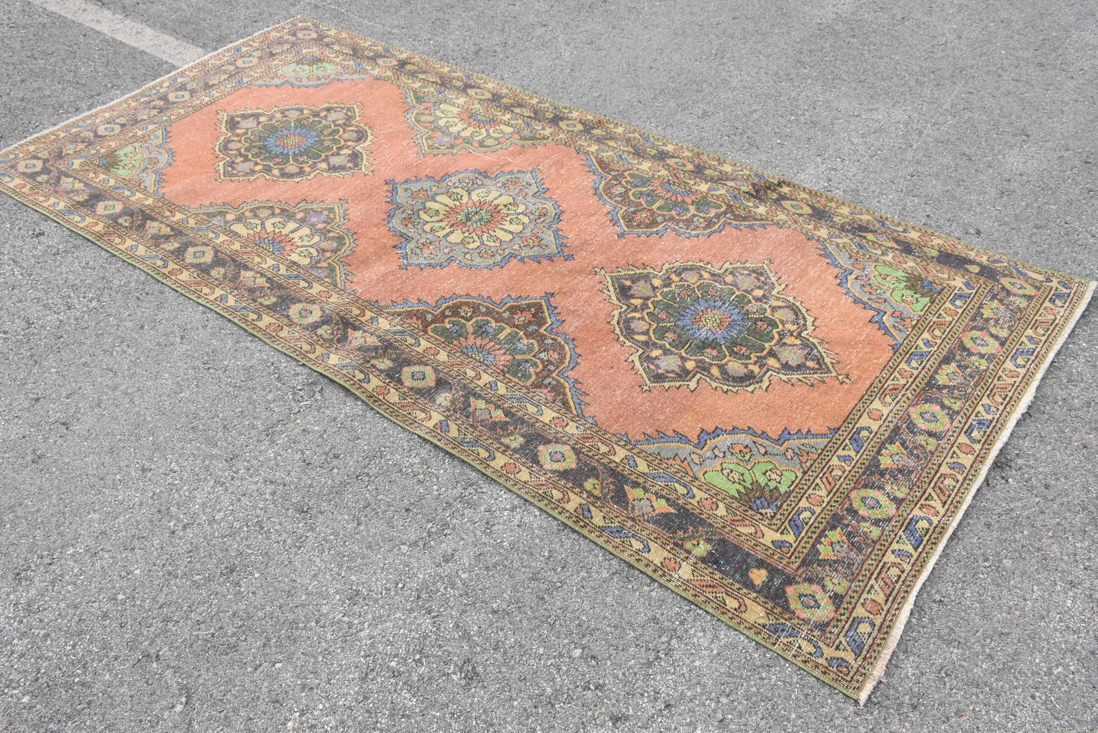 Vintage Turkish Accent Area rug 4.5 x 9.7 ft