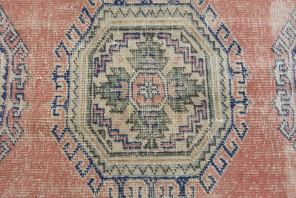 Vintage Turkish Accent Area rug 4.6 x 9.9 ft