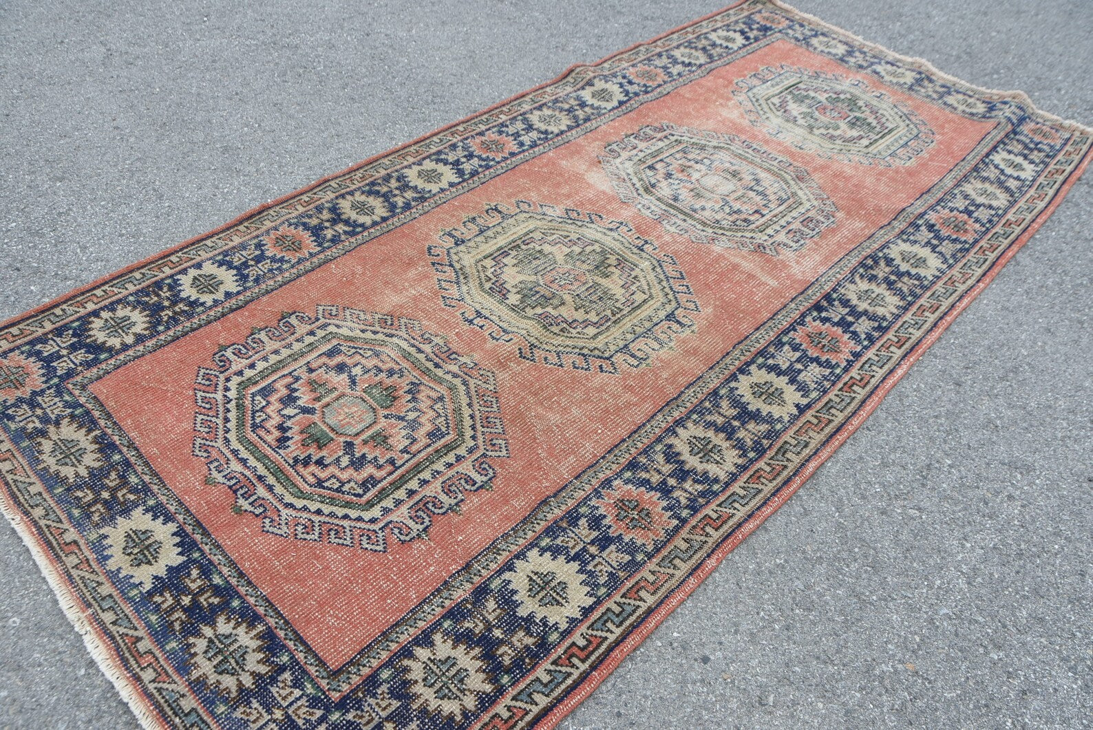Vintage Turkish Accent Area rug 4.6 x 9.9 ft