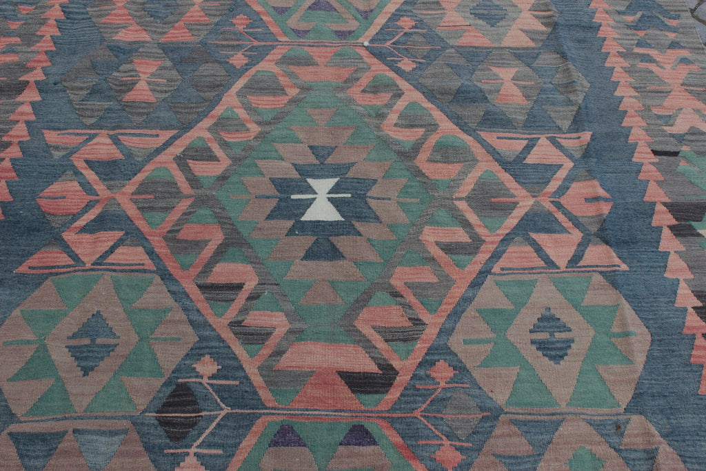 XL Vintage Turkish Accent Area Rug 5.6 x 10.8 ft