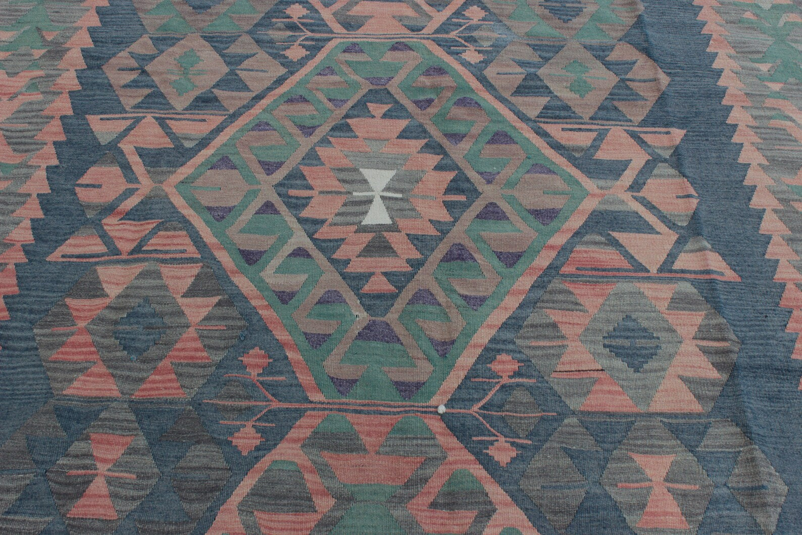 XL Vintage Turkish Accent Area Rug 5.6 x 10.8 ft