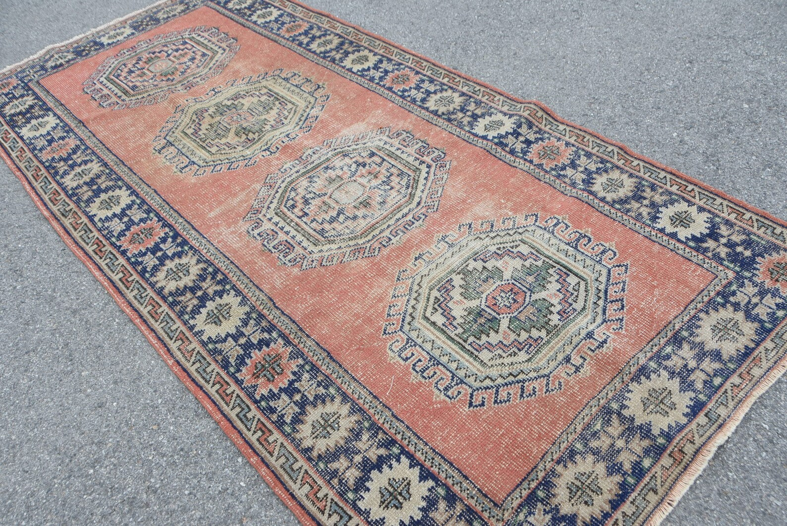 Vintage Turkish Accent Area rug 4.6 x 9.9 ft
