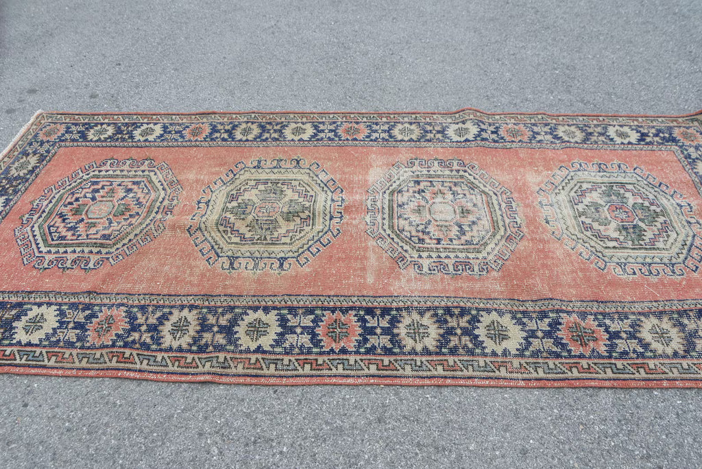Vintage Turkish Accent Area rug 4.6 x 9.9 ft