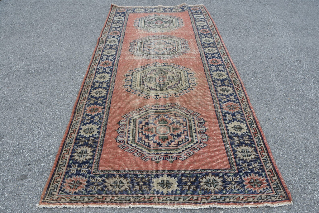 Vintage Turkish Accent Area rug 4.6 x 9.9 ft