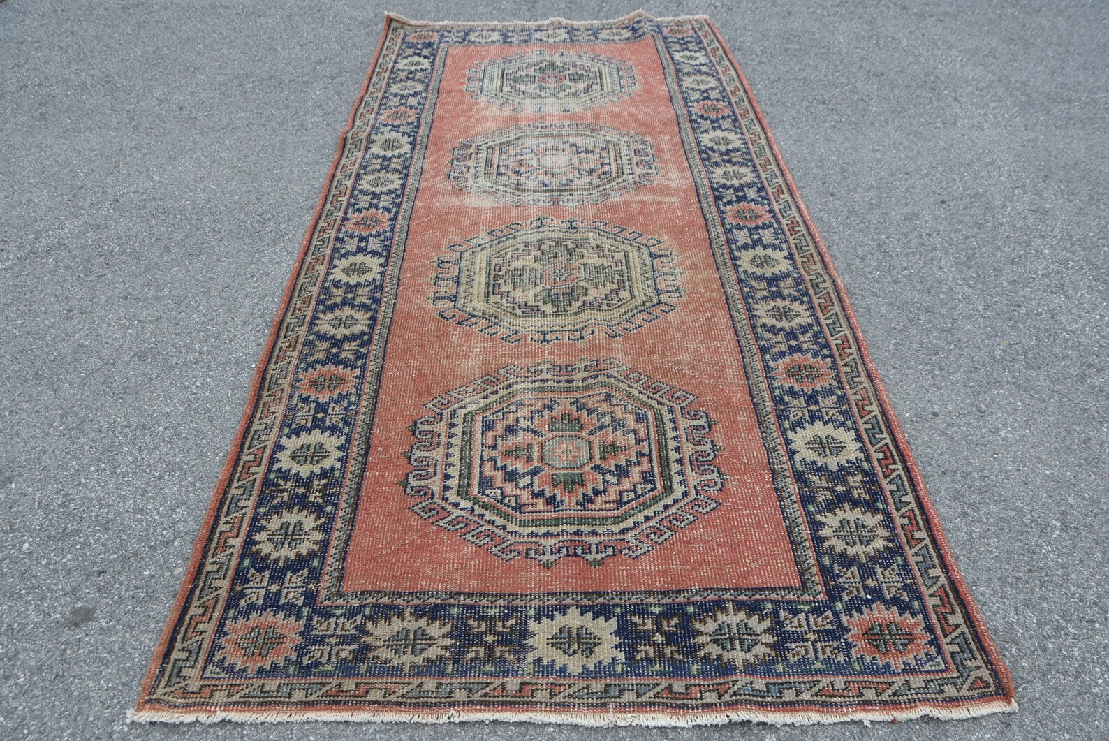 Vintage Turkish Accent Area rug 4.6 x 9.9 ft