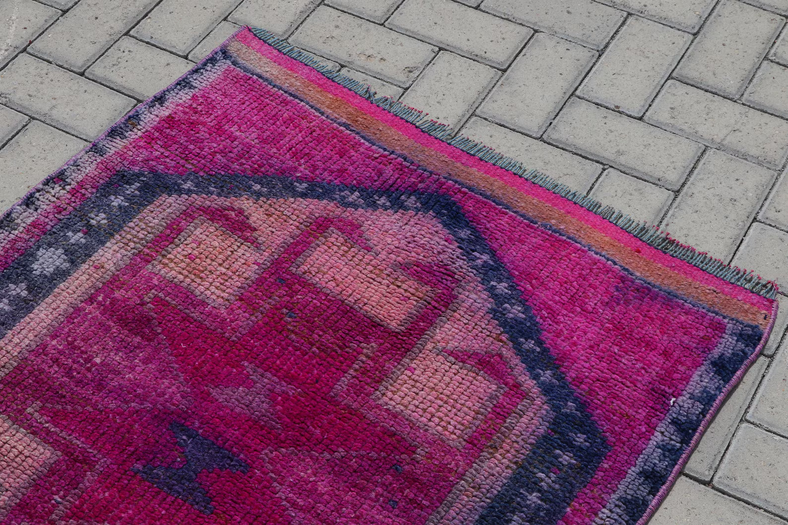 Vintage Turkish Runner Rug 2.9 x 10.3 ft