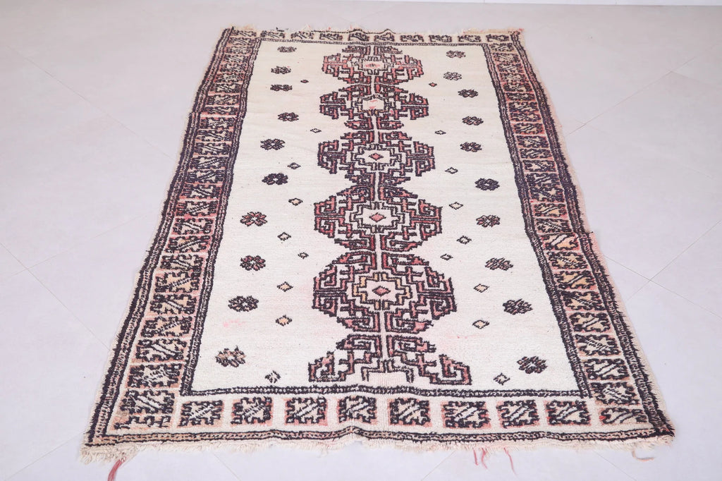 Vintage Moroccan Accent Area Rug 4.1 x 7 ft
