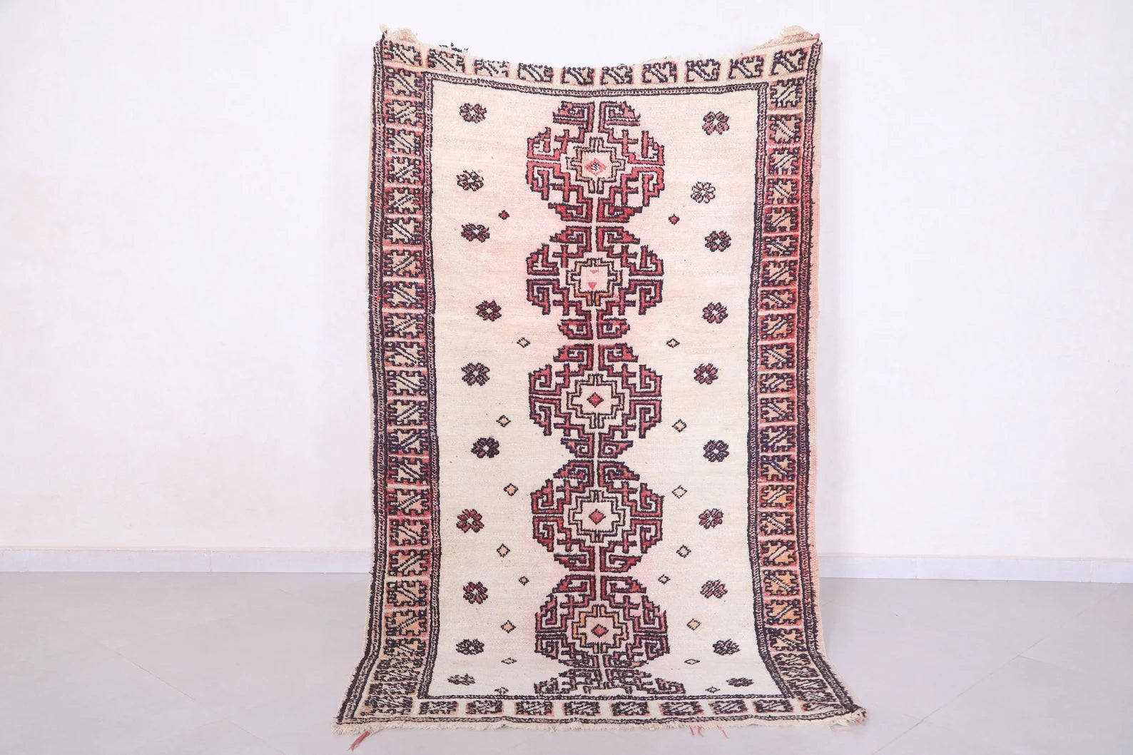 Vintage Moroccan Accent Area Rug 4.1 x 7 ft
