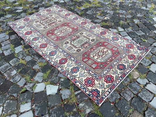 Vintage Turkish Accent Area rug 3.1 x 5.8 ft