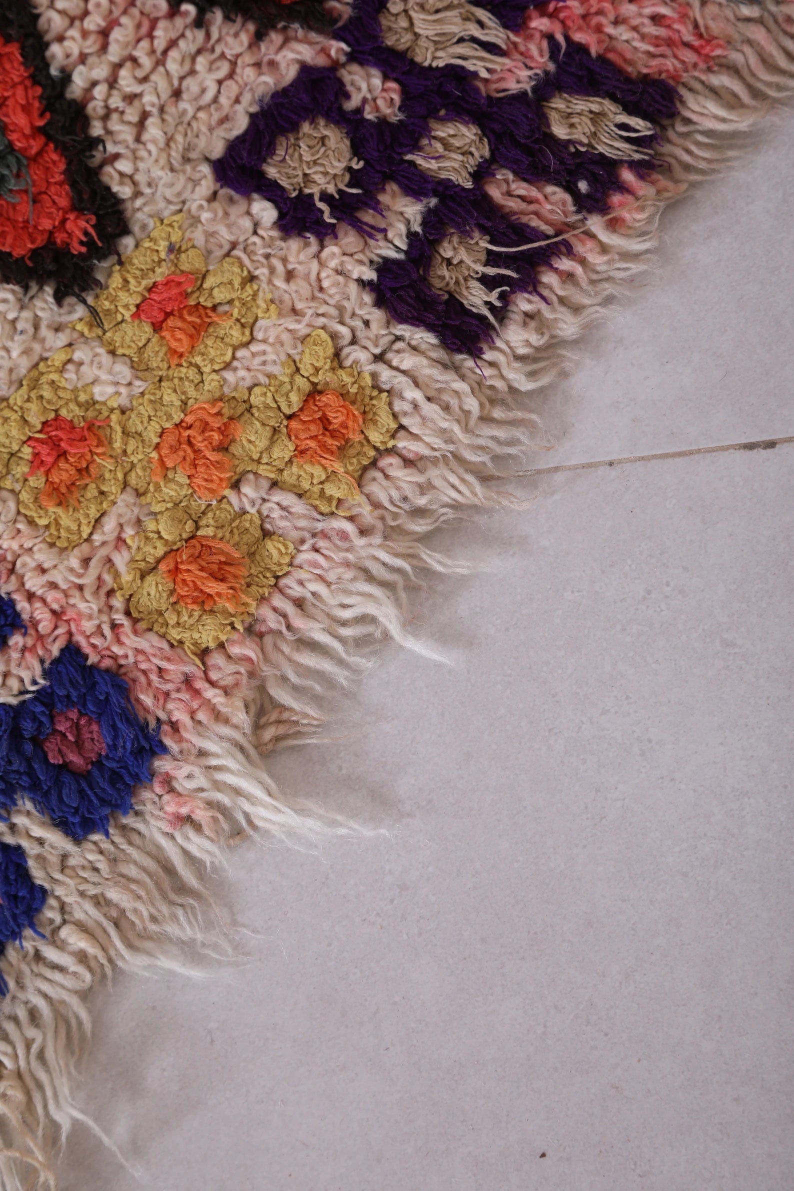 Vintage Moroccan Accent Area Rug 2.7 x 5.9 ft