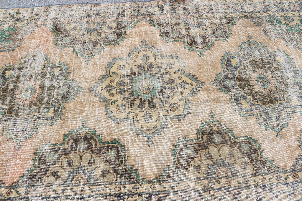 Vintage Turkish Accent Area rug 4.7 x 11.9 ft