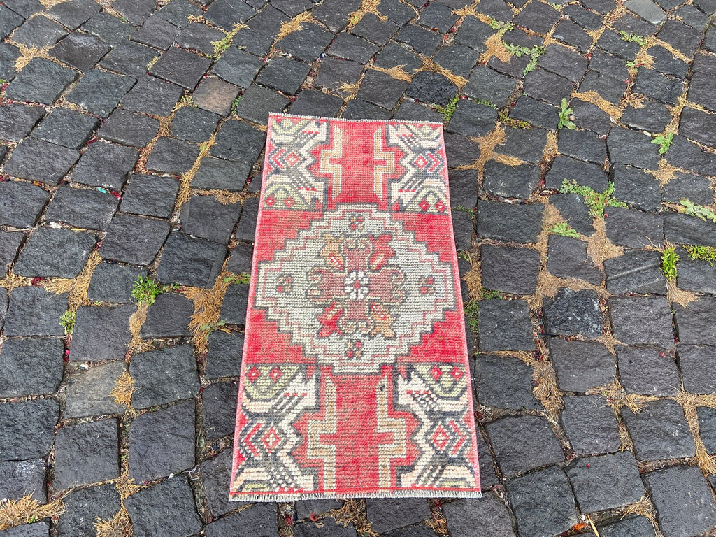 Vintage Turkish Mini Rug 1.3 x 2.5 ft