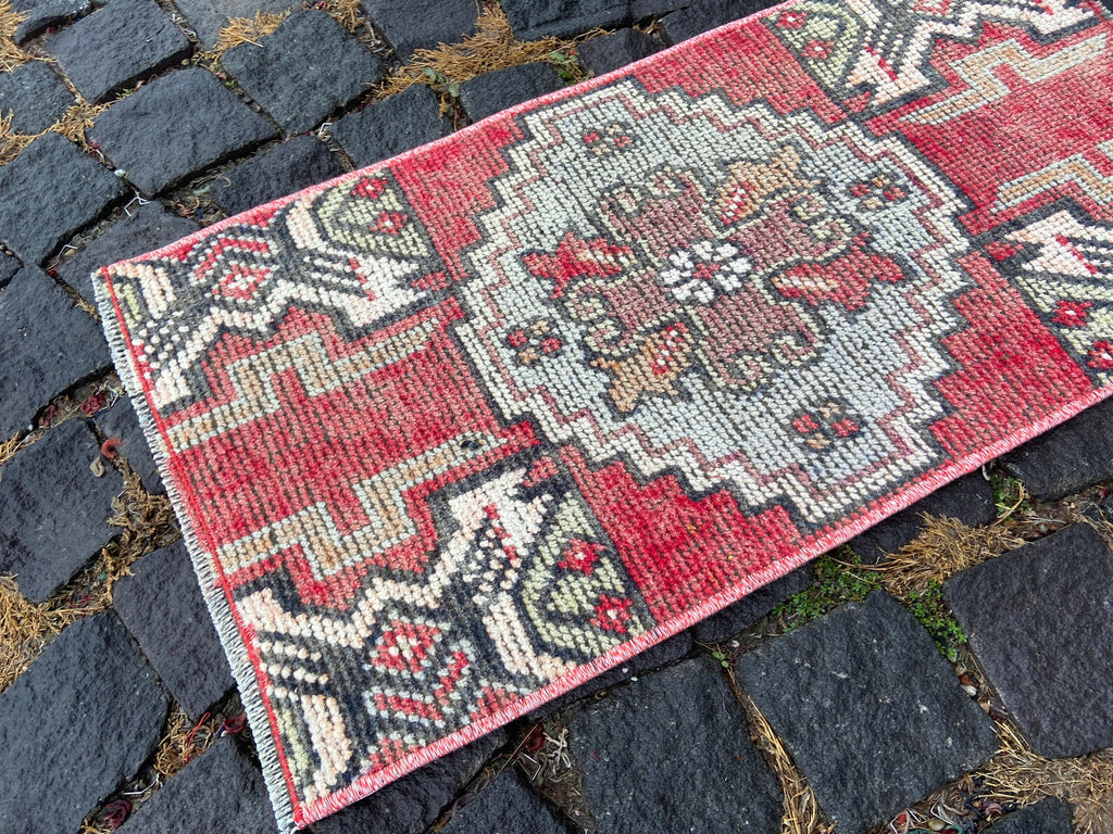 Vintage Turkish Mini Rug 1.3 x 2.5 ft