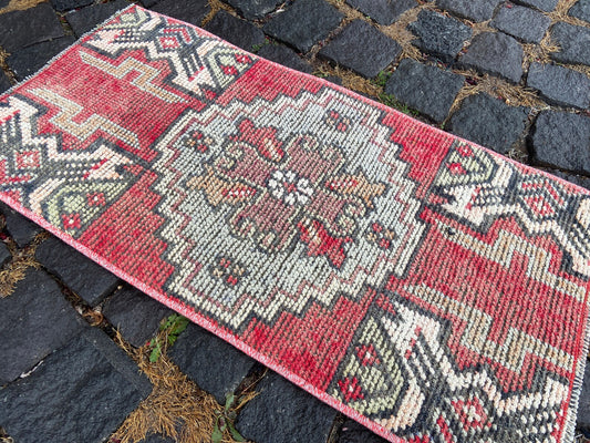 Vintage Turkish Mini Rug 1.3 x 2.5 ft