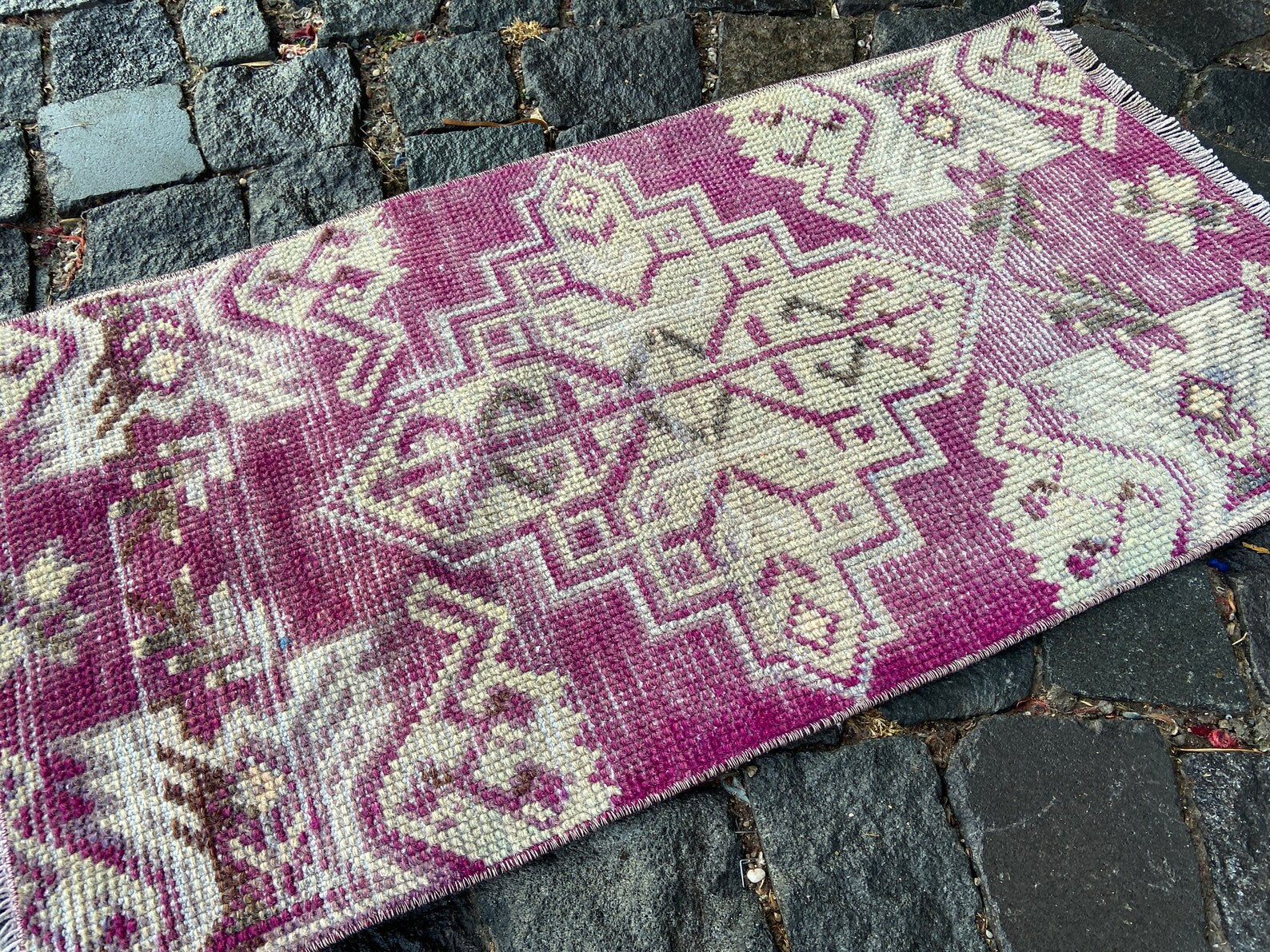 Vintage Turkish Mini Rug 1.3 x 2.5 ft