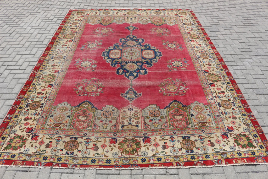 XL Vintage Turkish Accent Area rug 9.2 x 12.3 ft