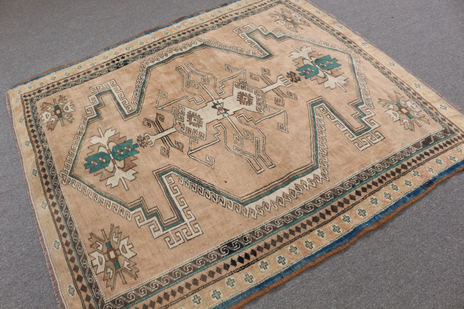 Vintage Turkish Accent Area rug 5.7 x 6.3 ft