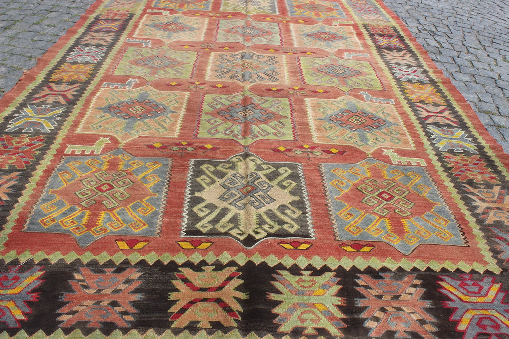 XL Vintage Turkish Accent Area Rug 6.6 x 10.6 ft