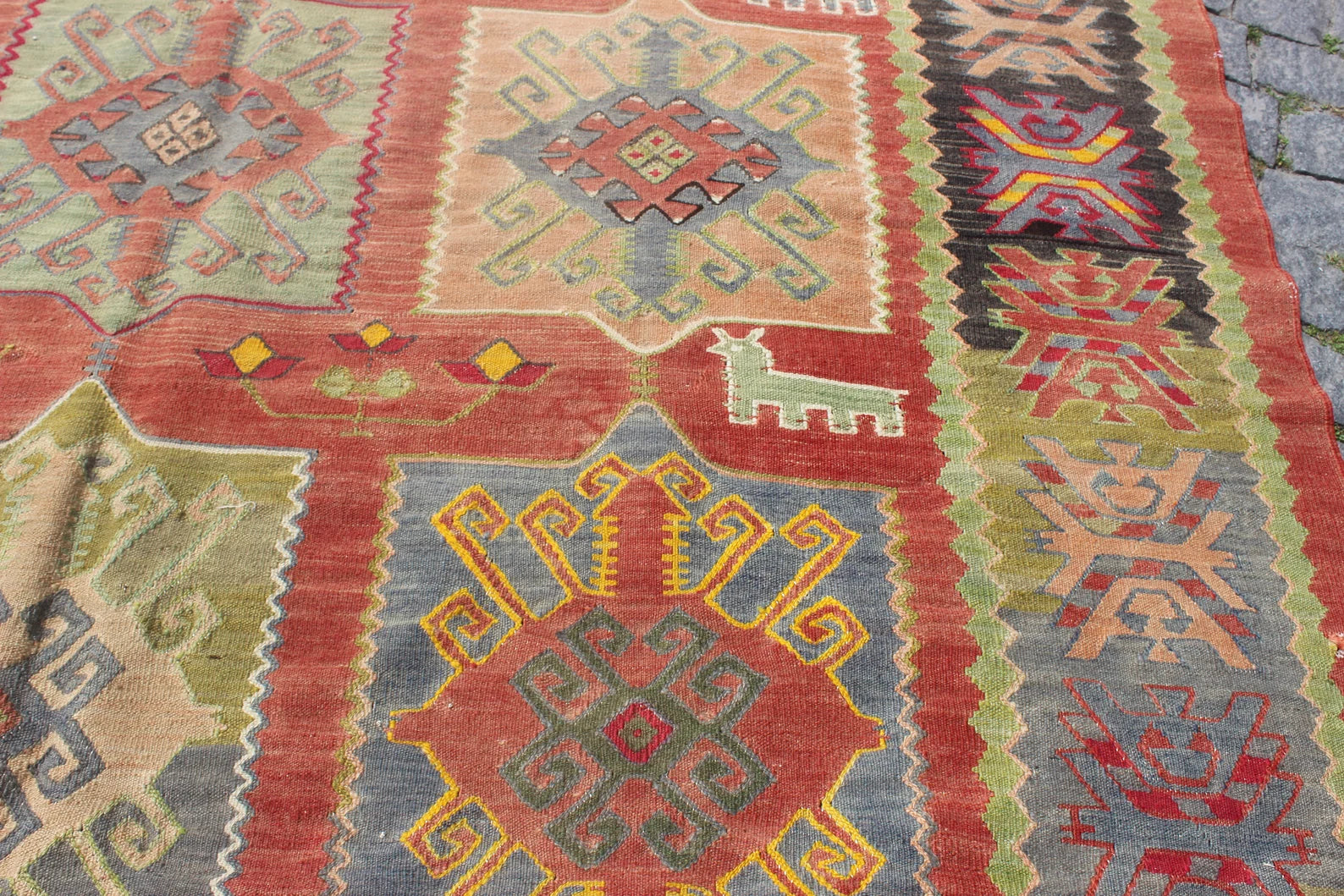 XL Vintage Turkish Accent Area Rug 6.6 x 10.6 ft