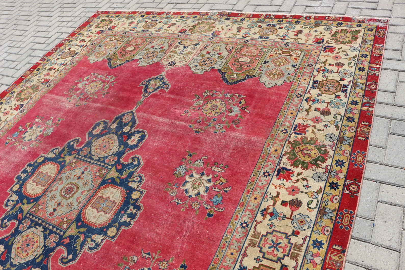 XL Vintage Turkish Accent Area rug 9.2 x 12.3 ft