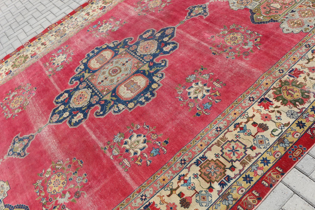 XL Vintage Turkish Accent Area rug 9.2 x 12.3 ft
