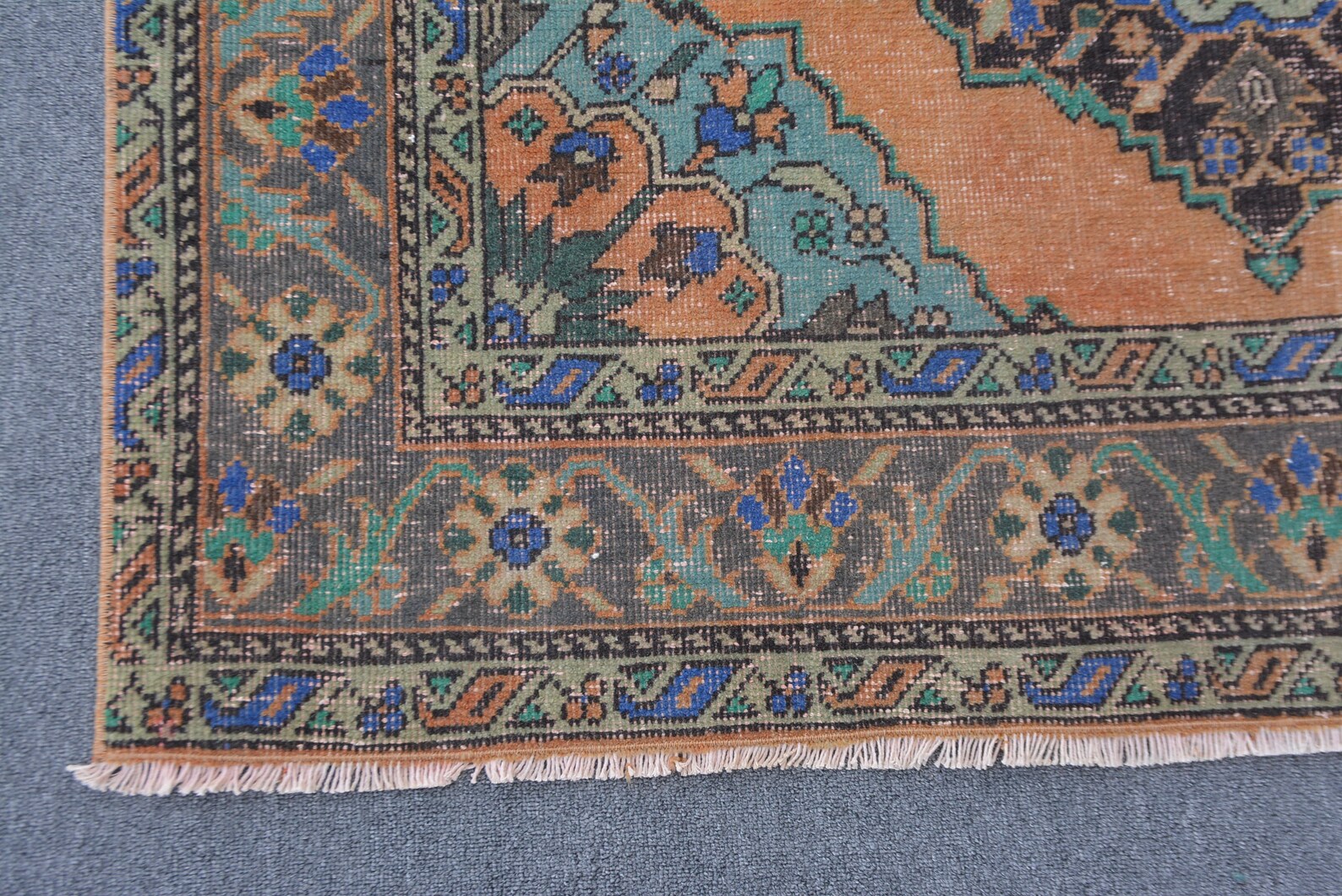 Vintage Turkish Accent Area rug 4.6 x 13.4 ft