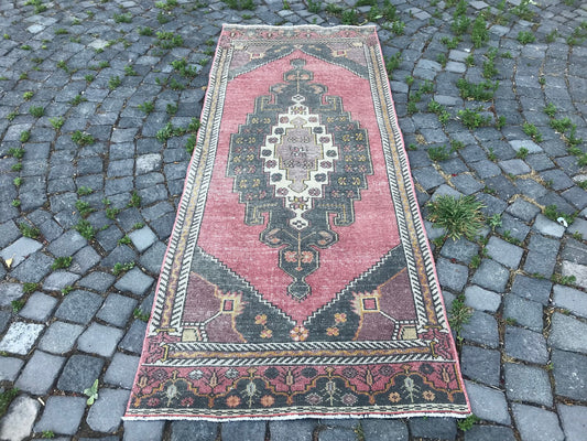 Vintage Turkish Runner Rug 2.9 x 7.3 ft