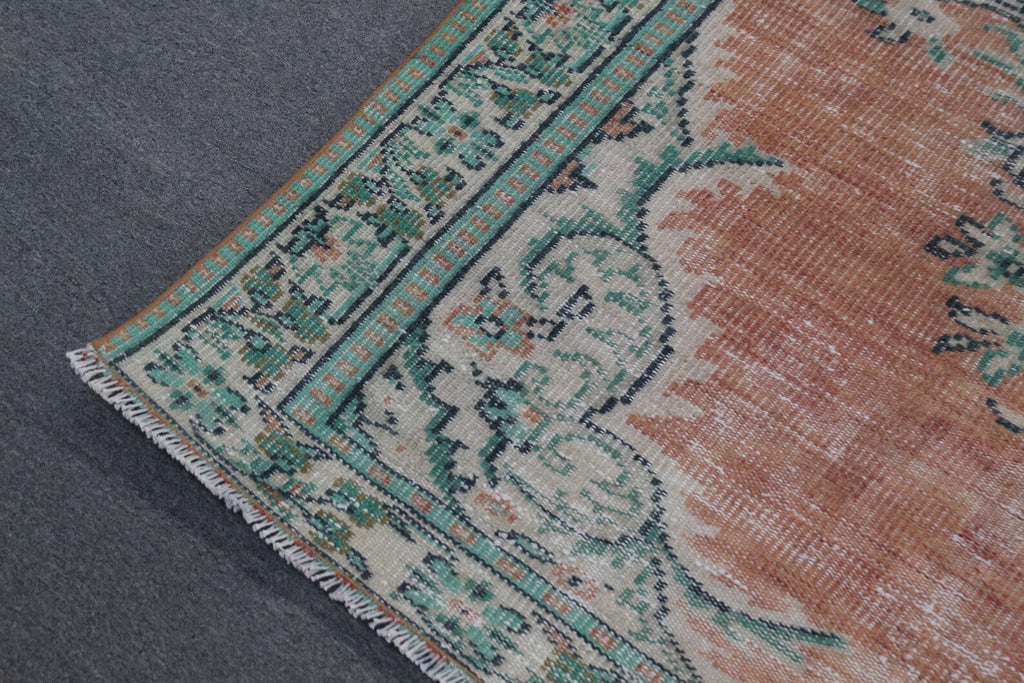 XL Vintage Turkish Accent Area Rug 5 x 8.3 ft