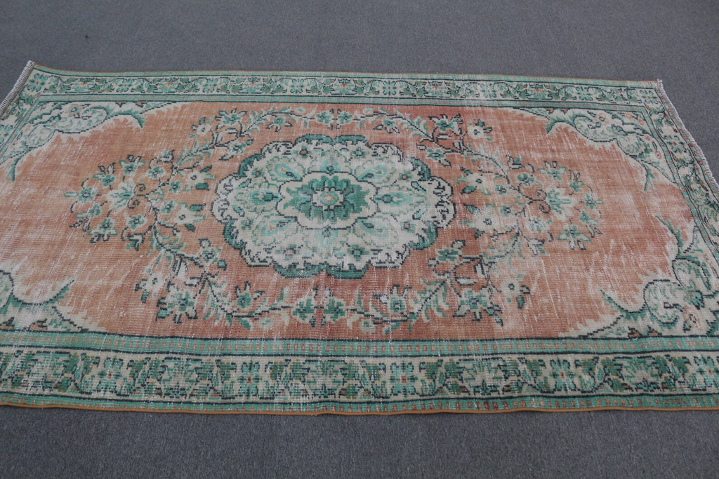 XL Vintage Turkish Accent Area Rug 5 x 8.3 ft