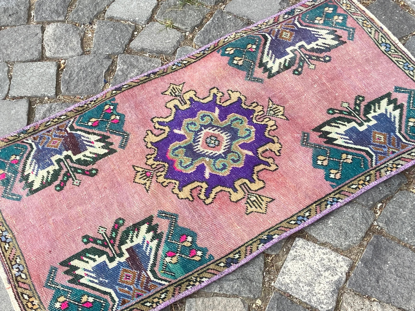 Vintage Turkish Mini Rug 1.5 x 2.8 ft