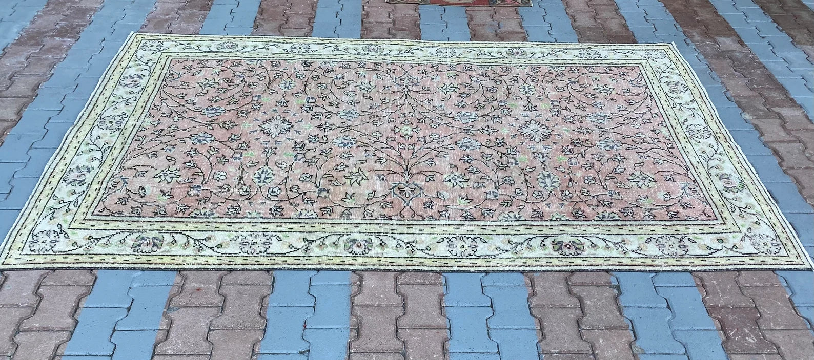 XL Vintage Turkish Accent Area Rug 6 x 9 ft
