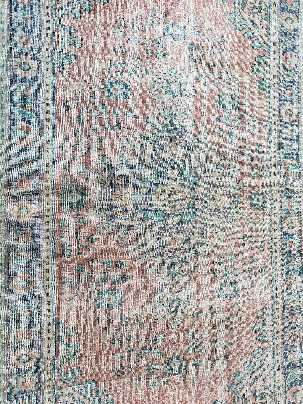 XL Vintage Turkish Accent Area Rug 6 x 10.1 ft